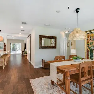  Holiday home Luxury In The Heart Of South & Pool! United States